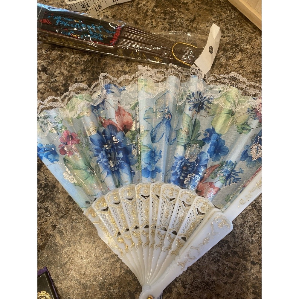Lot Of 4 Hand Held Fans Purple Blue Black Floral Folding - Picture 4 of 5